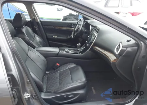 2017 Nissan Maxima 3.5 Platinum z USA, uszkodzony, nr VIN 1N4AA6AP9HC438581